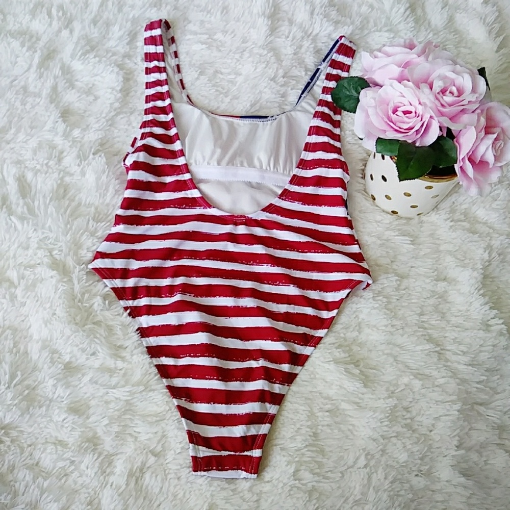 SOLD NWOT PATRIOTIC SWIMSUIT SIZE M XHILARATION - Picture 3 of 8